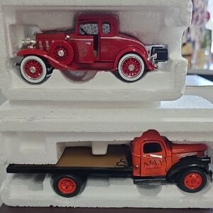 Set/ 2 Models NIB 1932 Chevy Roadster Fire Chief Car 1941 Chevy Ajax Flatbed Tru